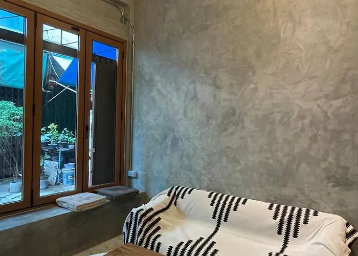 Apartment Bann Taladnoi
